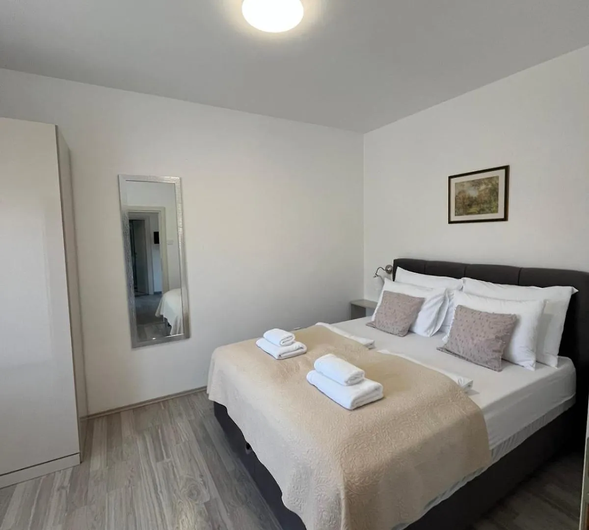 Apartments Iskra روفينج